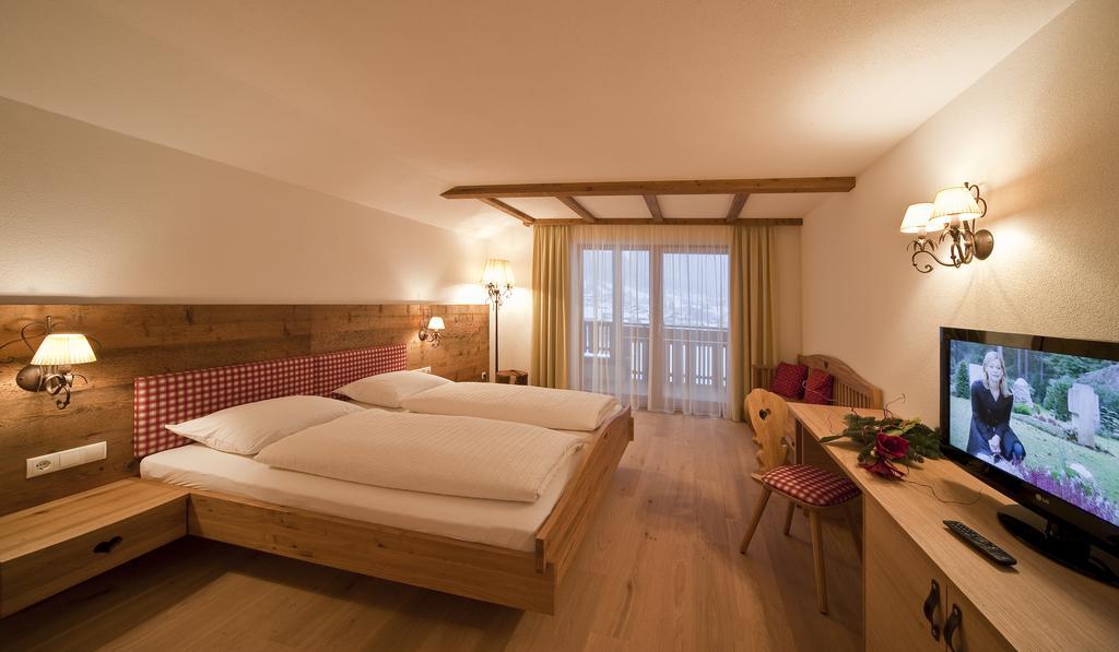 Hotel Foestlerhof Villa Ottone Esterno foto